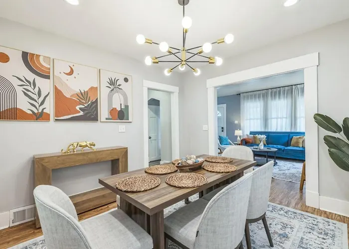Enchanting 3br With Yard - Patio Holiday home *