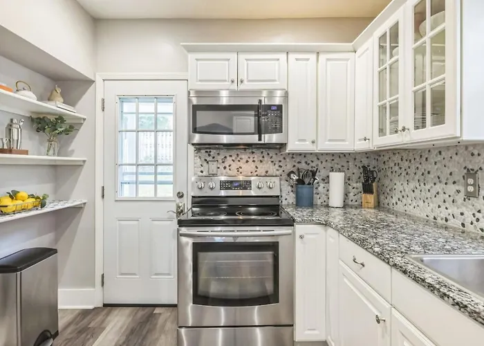 Enchanting 3br With Yard - Patio Pittsburgh
